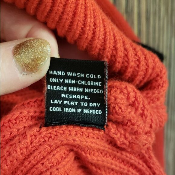 3 for $25 - 525 AMERICA Sweater - Picture 10 of 10